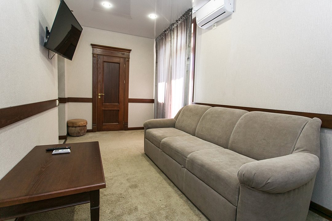 Студио 4-местный 3-комнатный