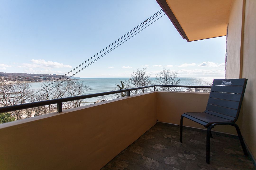 Студио 4-местный 3-комнатный