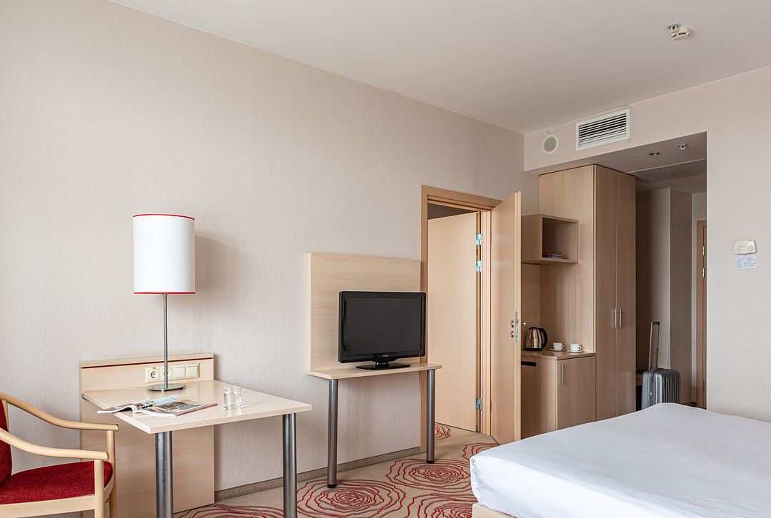 Семейный 4-местный 2-комнатный (Джуниор Сюит)