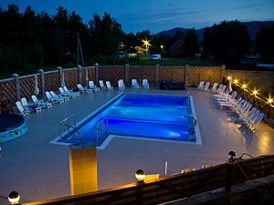 Территория. Вид ночью