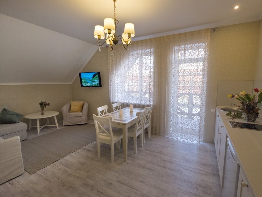 Прованс Семейный 4-местный 2-комнатный