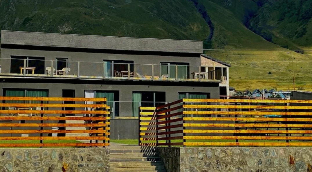 Отель Misty Mountain, Степанцминда, Мцхета-Мтианети