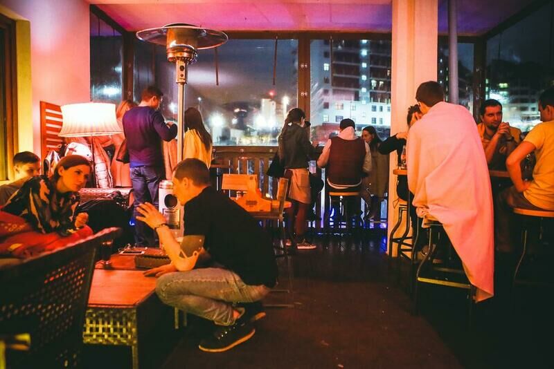 Отель BoogelWoogel Bar
