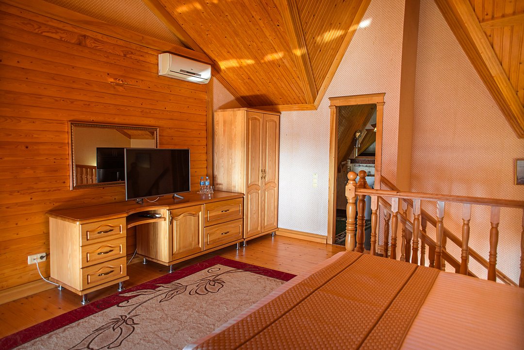 Люкс 2-местный 2-уровневый (Каминный)