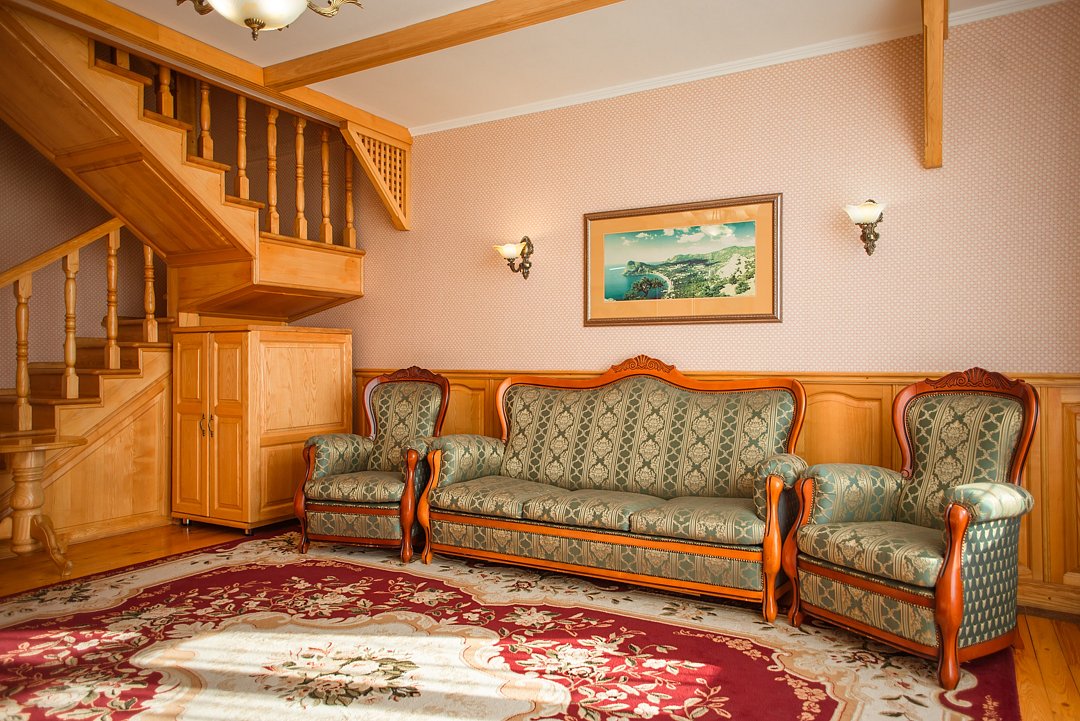 Люкс 2-местный 2-уровневый (Каминный)