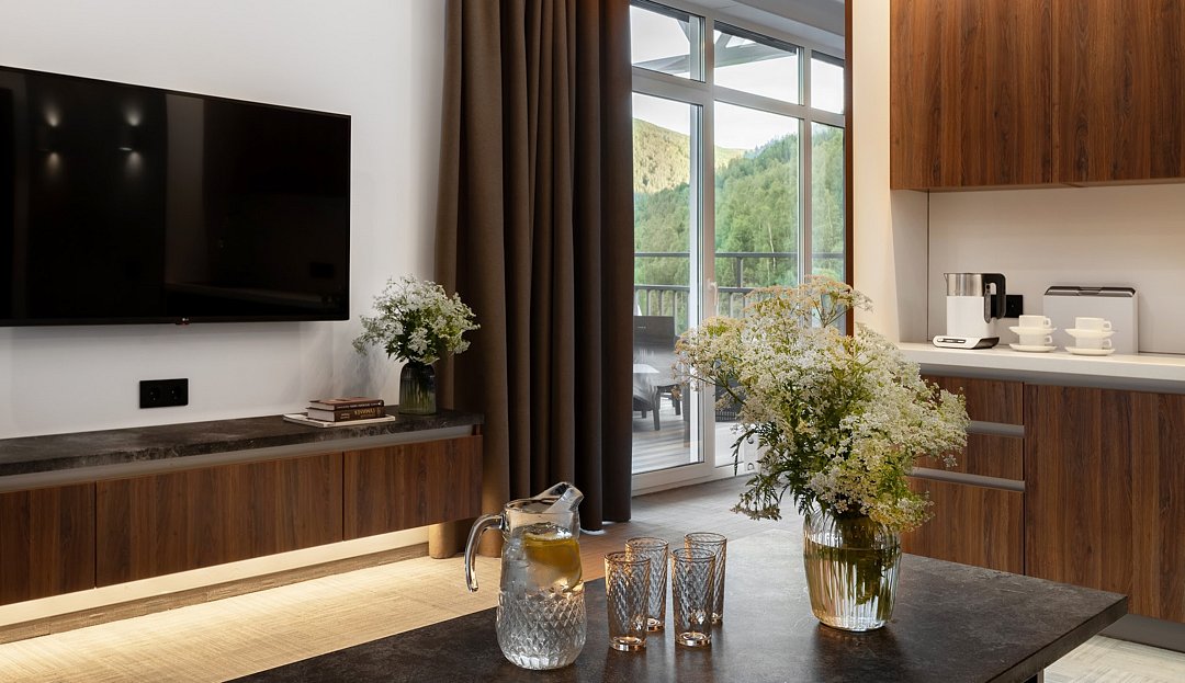 Люкс 4-местный (с террасой)