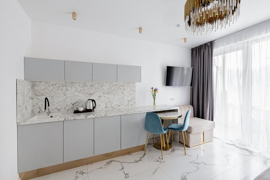 Делюкс 2-местный (видовой, с балконом и террасой)