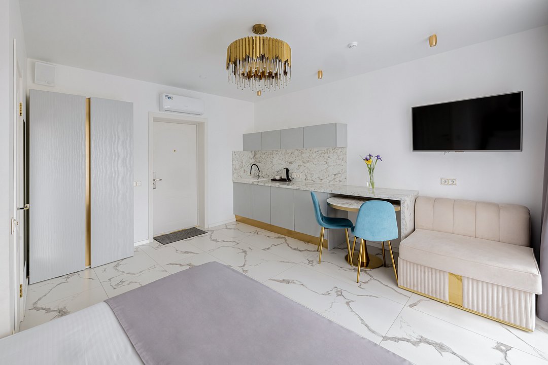 Делюкс 2-местный (видовой, с балконом и террасой)