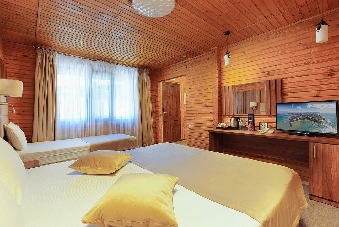 Коттедж 2-местный (с дополнительным местом кровать)