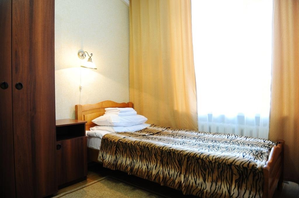 Стандартный 2-местный 1-комнатный (на первом этаже)