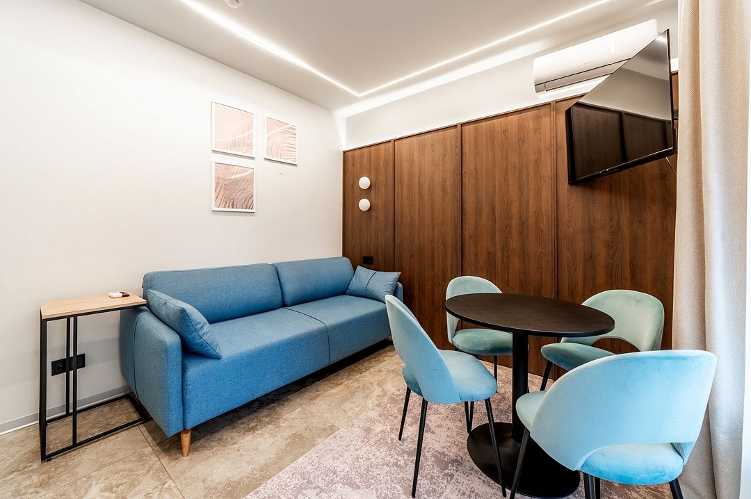 Апартаменты 4-местный 2-комнатный (с балконом)