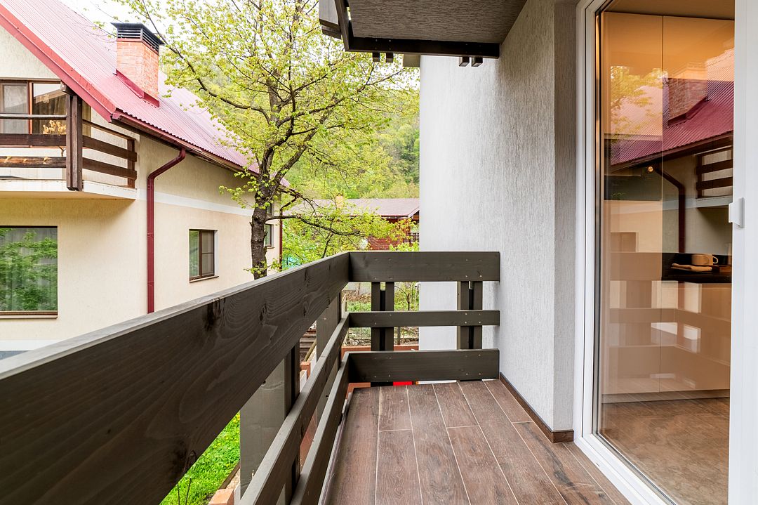 Апартаменты 4-местный 2-комнатный (с балконом)