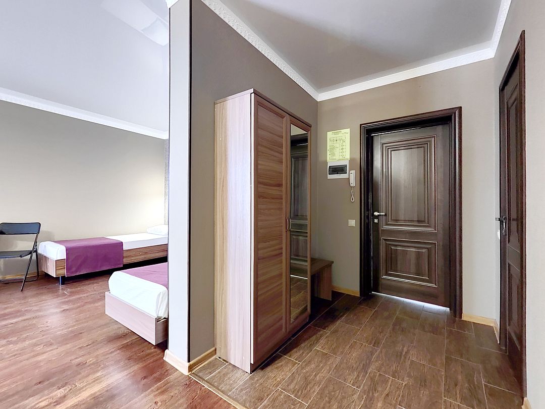 Полулюкс 4-местный