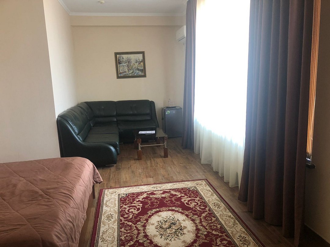 Джуниор Сюит 2-местный 2-комнатный (3 этаж)