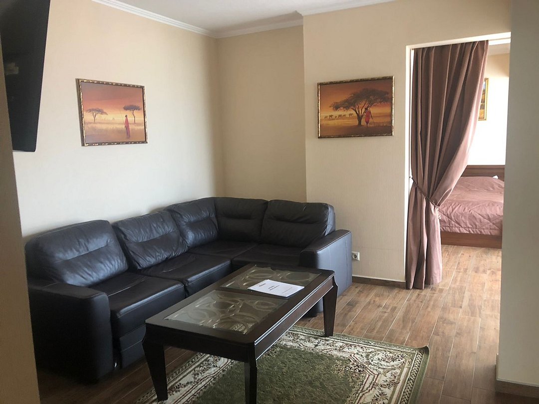 Люкс 2-местный 3-комнатный (4 этаж)