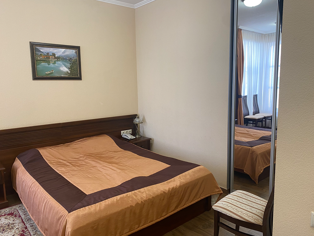 Номер 2-местный (1 категория, 2 этаж, доп. корпус, б/д)