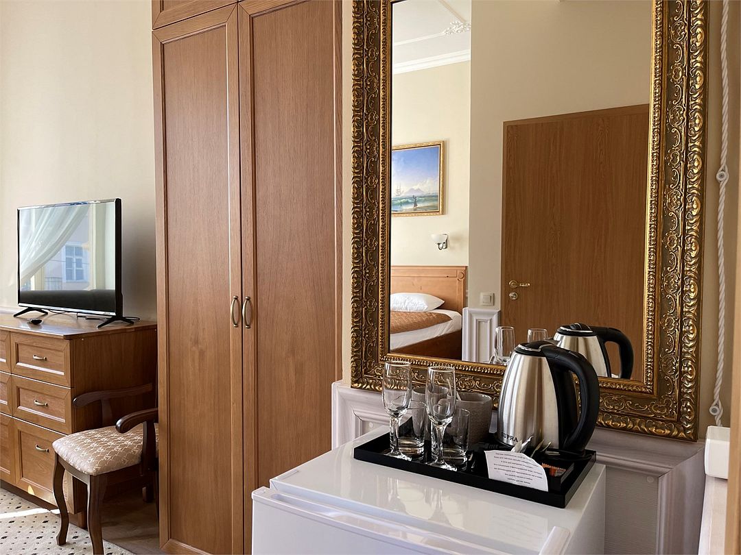 Полулюкс 3-местный (с гидромассажной кабиной)