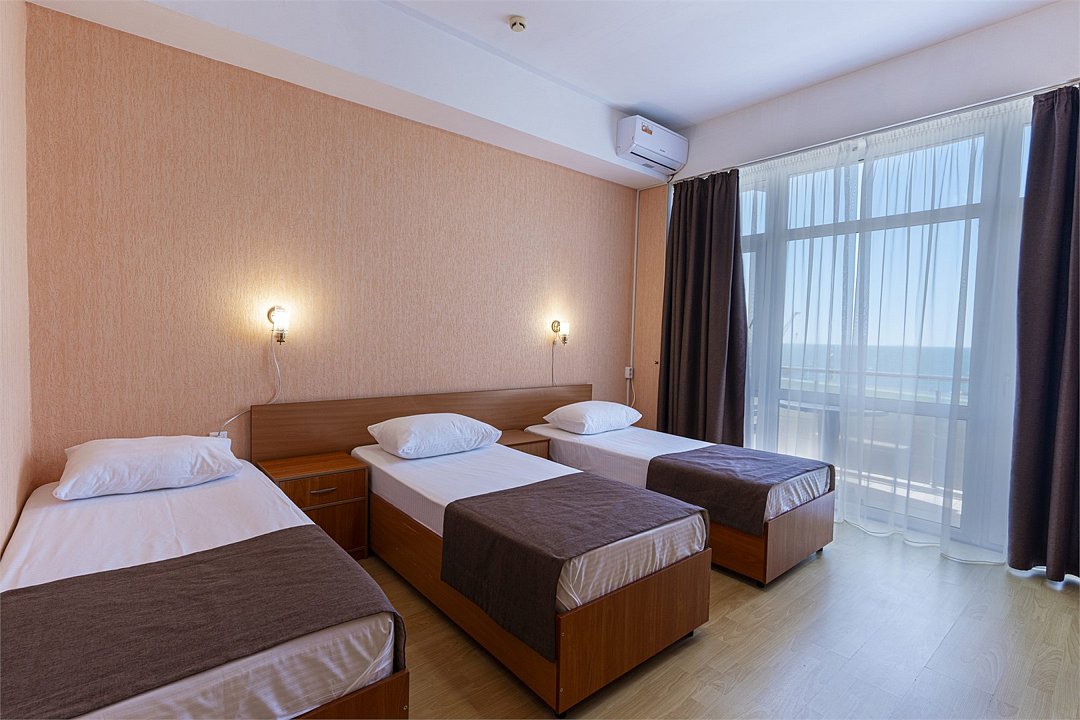 Комфорт 3-местный Triple (без доп. места, вид на море)