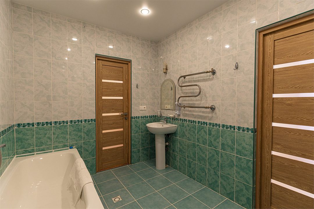 Полулюкс 4-местный 2-комнатный (вид на море)