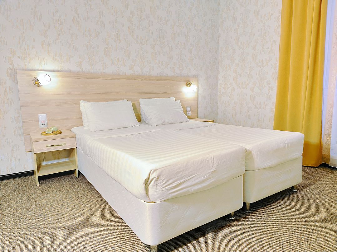 Апартаменты 8-местный 4-комнатный (панорамный вид на море)