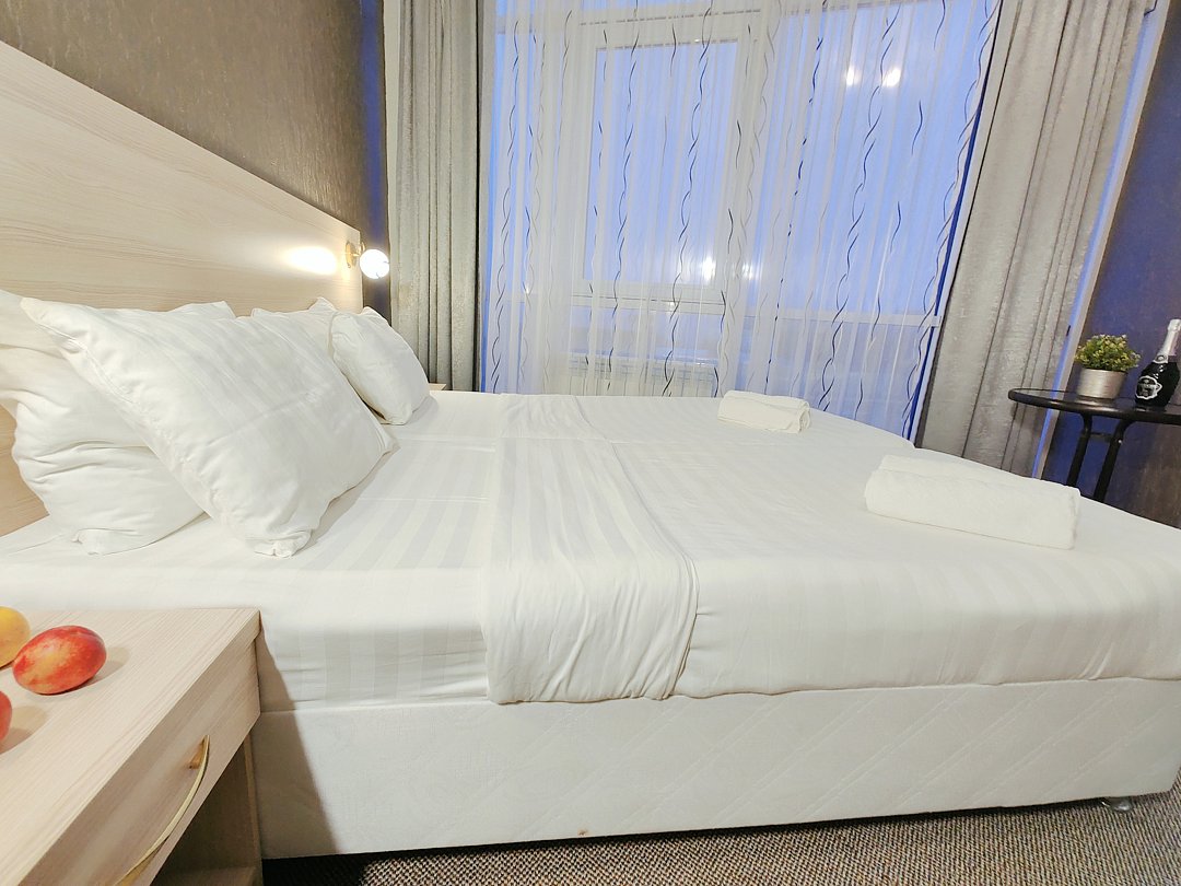 Апартаменты 8-местный 4-комнатный (панорамный вид на море)