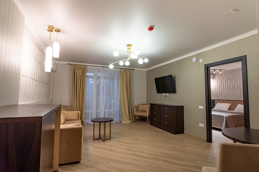 Люкс 2-местный 2-комнатный (Малый корпус)