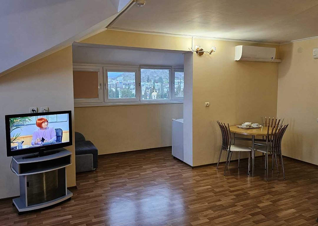 Люкс 3-местный 1-комнатный