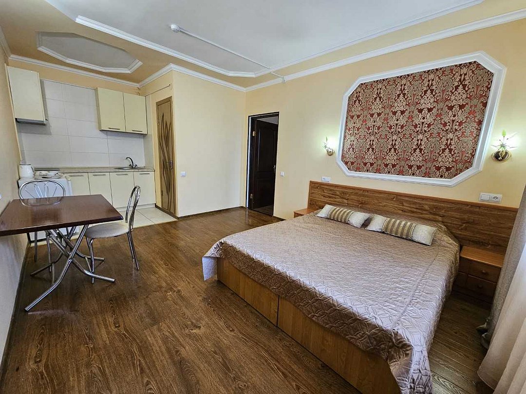 Семейный 4-местный 2-комнатный (с мини-кухней)