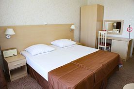 Двухместный номер Comfort с балконом 2 отдельные кровати, Санаторий Адлеркурорт Дельфин, Адлер
