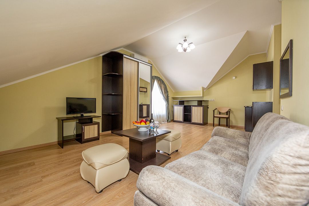 Семейный 2-местный 2-комнатный (без балкона)