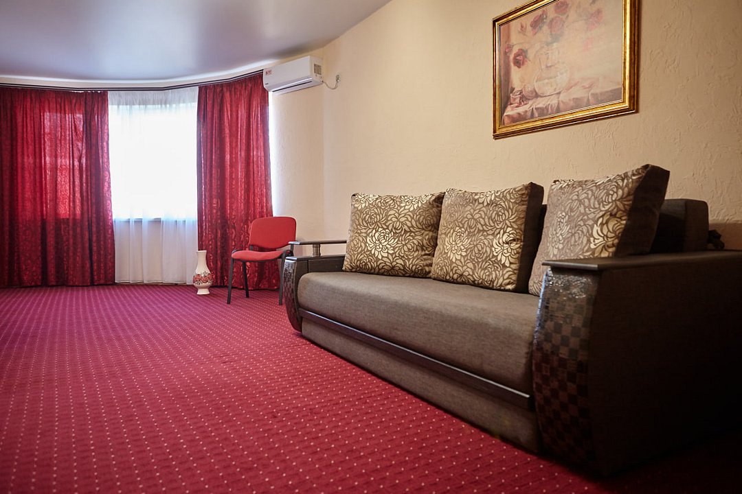 Люкс 4-местный 2-комнатный