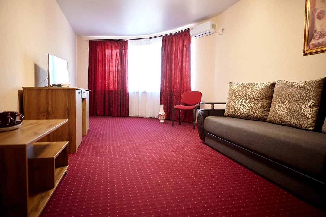 Люкс 4-местный 2-комнатный