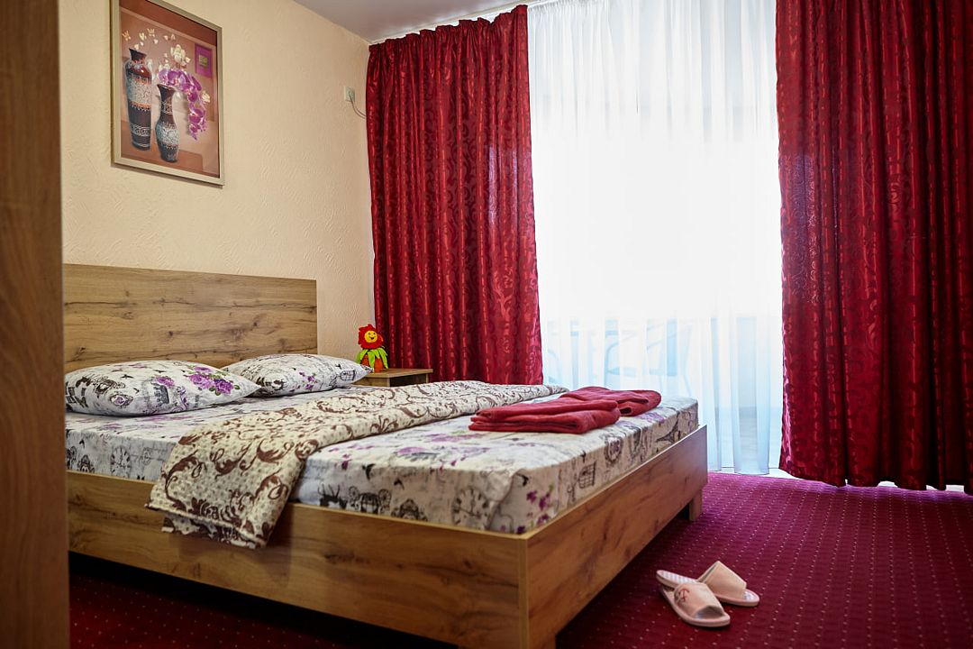 Люкс 4-местный 2-комнатный