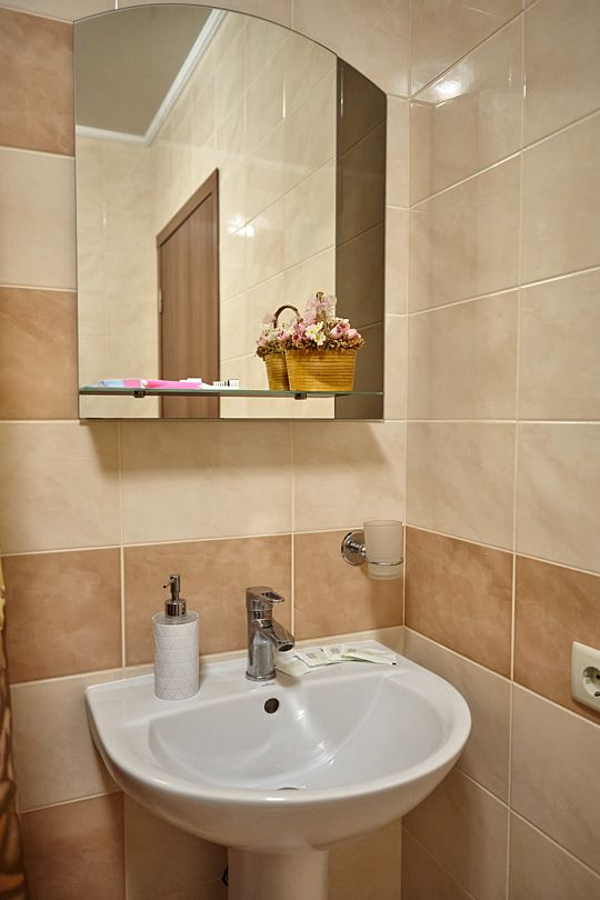 Люкс 4-местный 2-комнатный