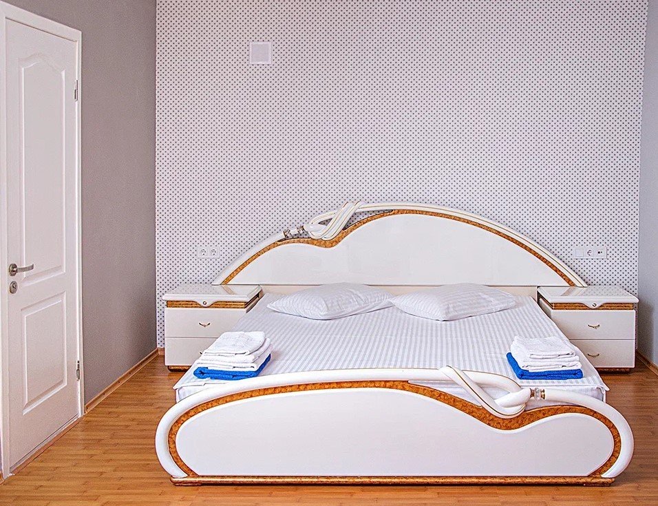 Стандартный 2-местный 1-комнатный (улучшенный)