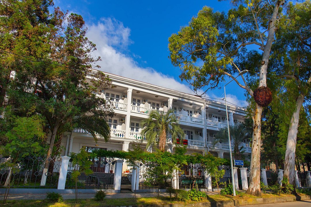 Дом отдыха Мидель Гагра, Гагрский район, Гагра Алахадзы, Абхазия