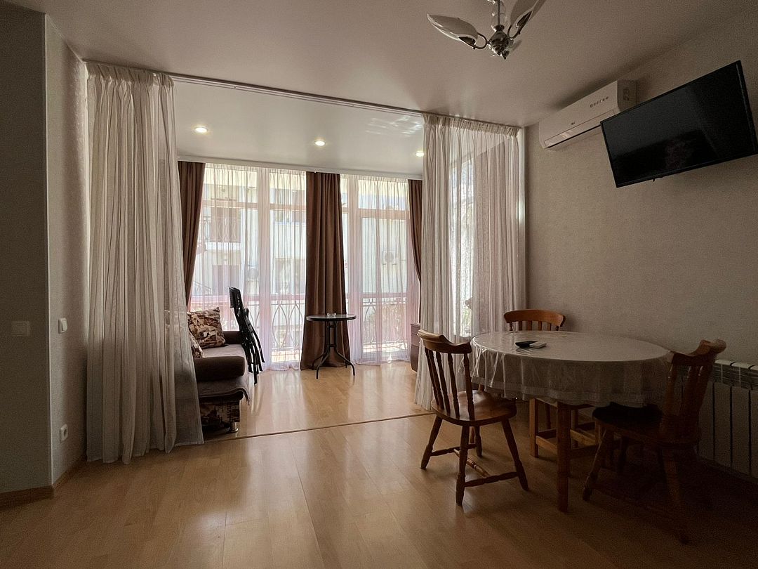 Полулюкс 6-местный 1-комнатный (вид на сад) №5