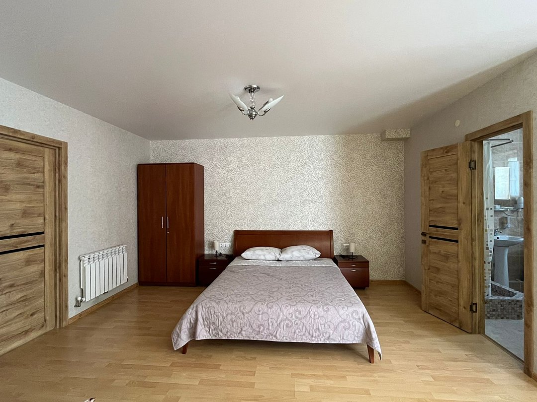 Полулюкс 6-местный 1-комнатный (вид на сад) №5