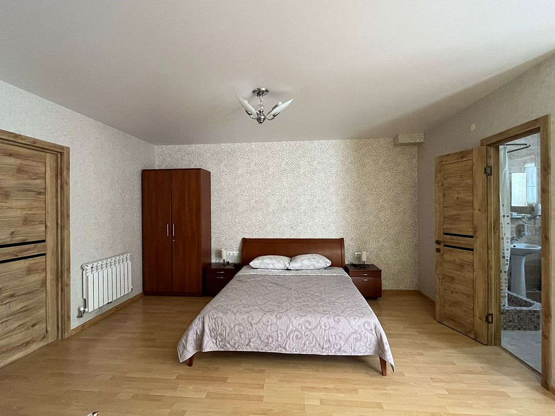 Полулюкс 6-местный 1-комнатный (вид на сад) №5