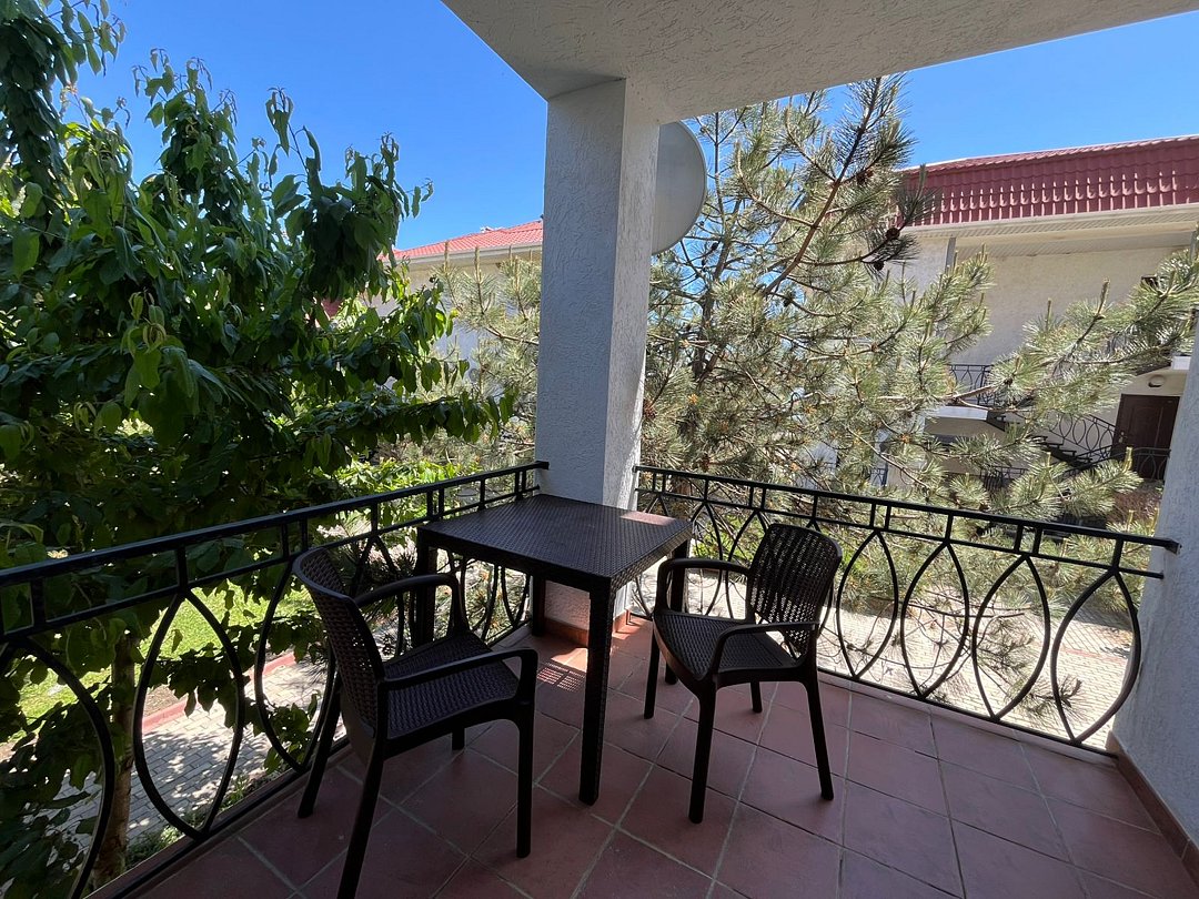 Стандартный 3-местный 1-комнатный (вид на сад) №6