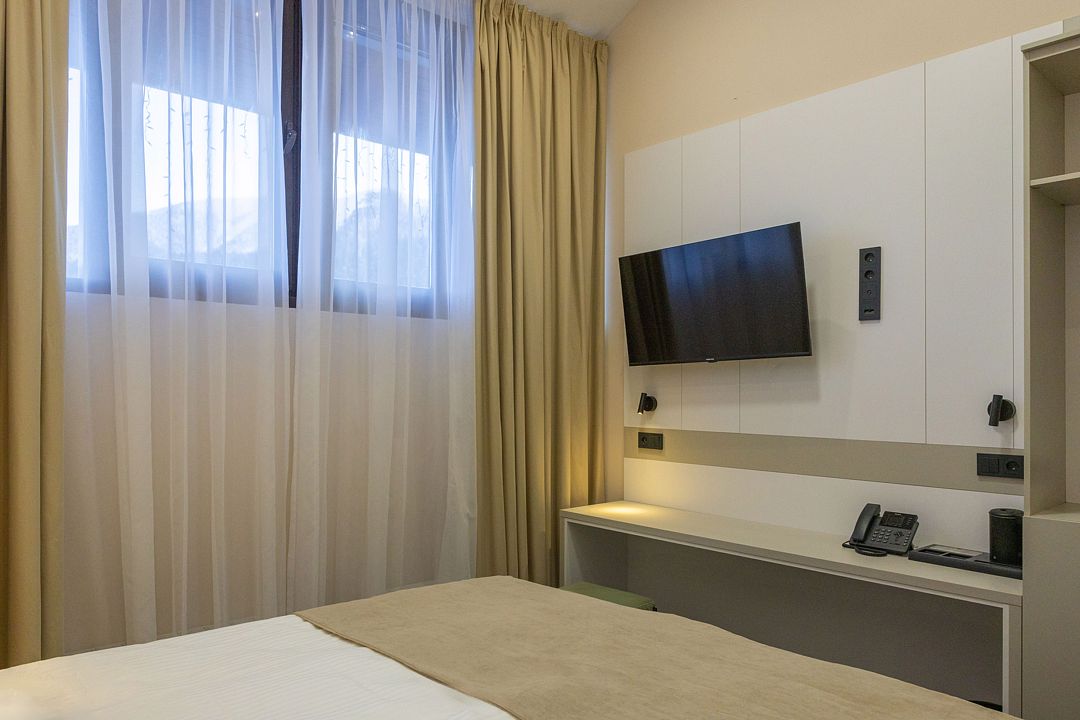 Люкс Аттик 2-местный 2-комнатный (мансардный)