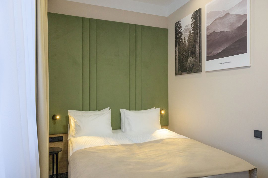 Полулюкс 2-местный 1-комнатный (с балконом)