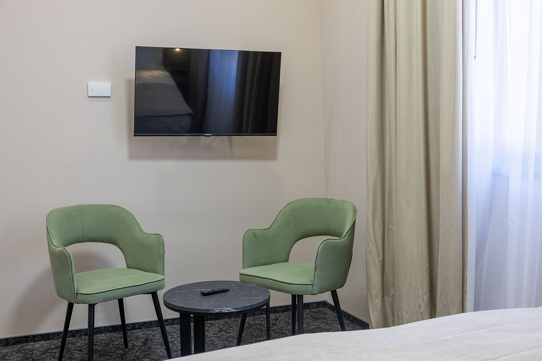 Полулюкс 2-местный 1-комнатный (с балконом)