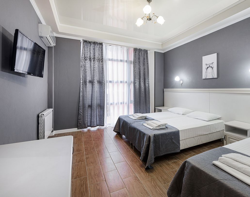 Стандартный Комфорт 3-местный (с балконом)