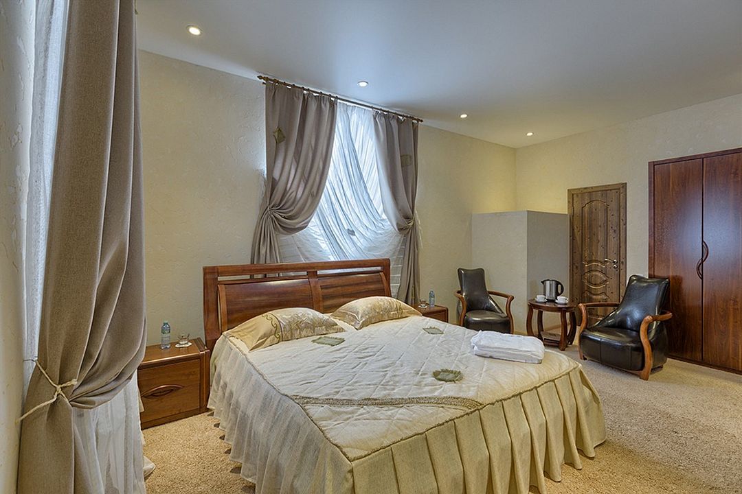 Дом Перевертыш 2-местный 1-комнатный 1-этаж (целиком)