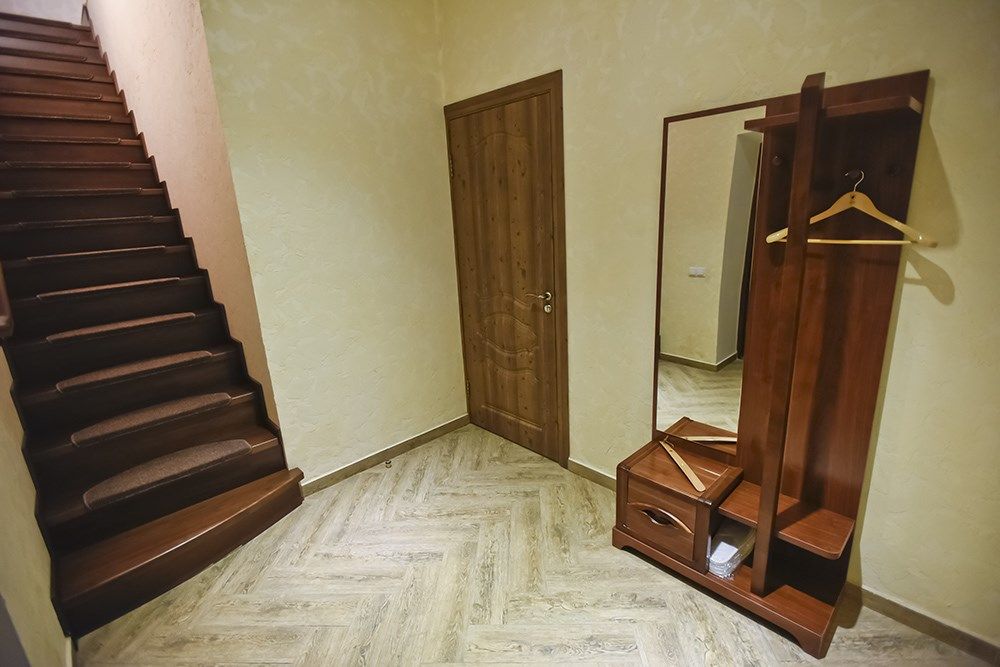 Дом Перевертыш 2-местный 1-комнатный 2 этаж (целиком)