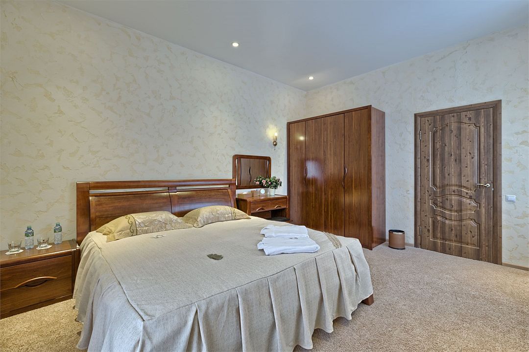 Дом Перевертыш 4-местный 2 этажа 2 спальни (целиком)