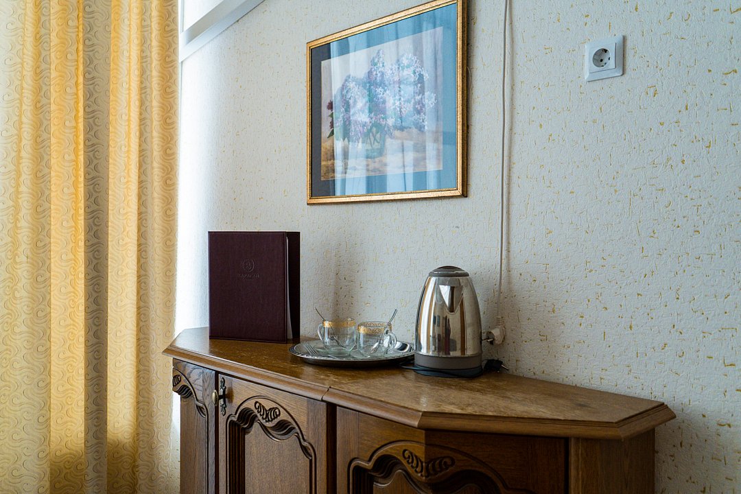 Люкс Семейный 1-местный 2-комнатный с балконом №301 (корпус 1)