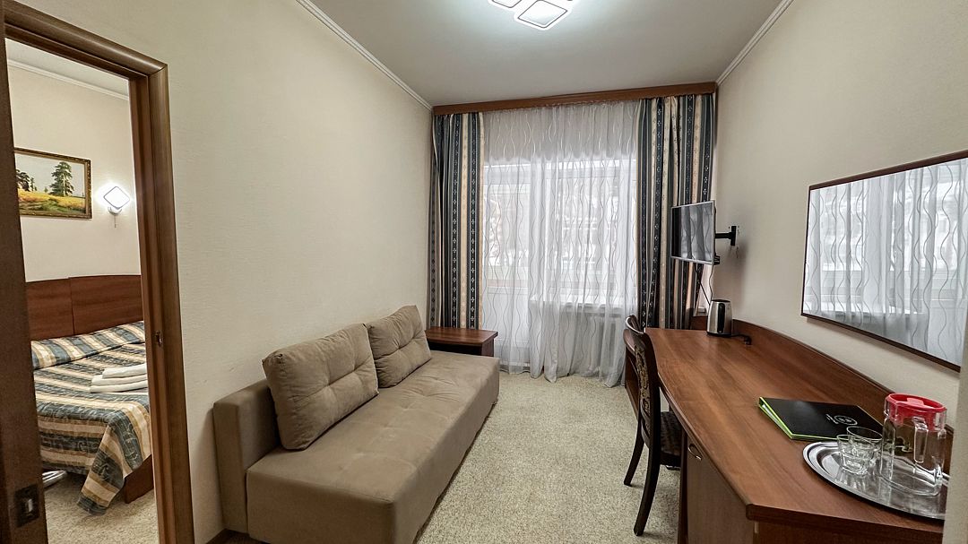 Полулюкс 1-местный 2-комнатный без балкона (корпус 2)