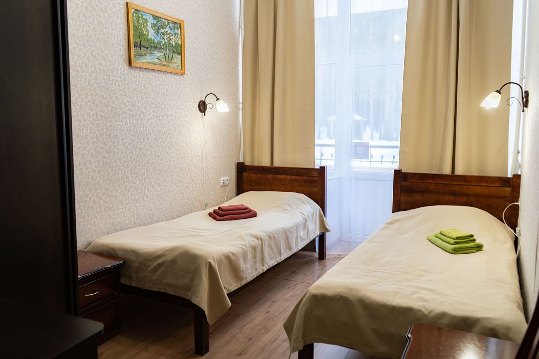 Стандартный 2-местный с балконом (корпус 1)